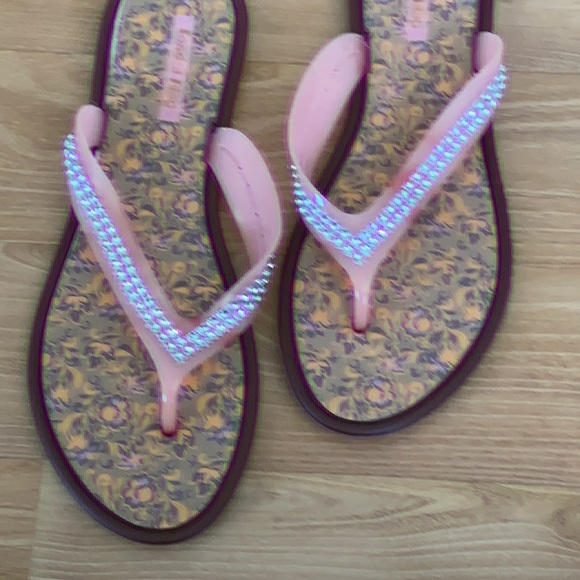 Rhinestones Flip Flops - Picture 2 of 11
